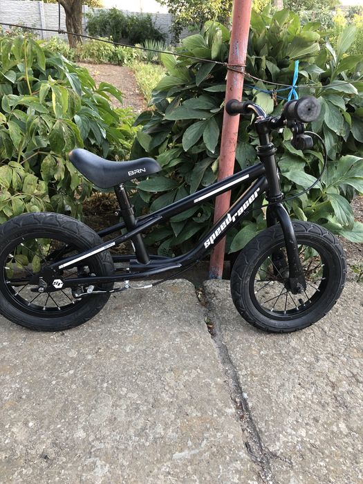 Продаю дитячий біговел