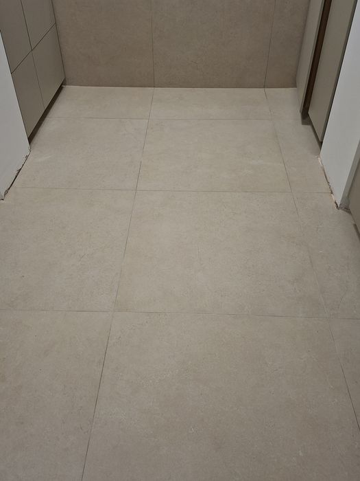 Cerâmico Revigres Limestone Mist 90x90 2 caixas