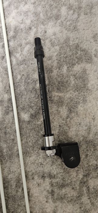 Qeridoo Kidgoo 1 przyczepka rowerowa + oś thru-axle 12m