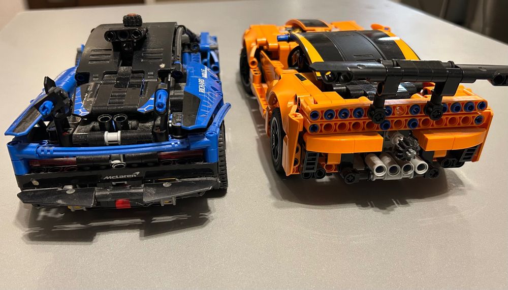 LEGO Technic McLaren Senna GTR + Corvette ZR1 – 2 modele
