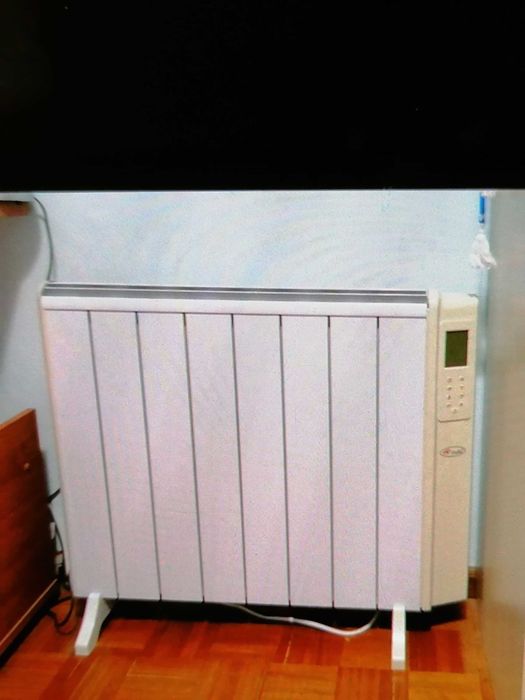Aquecedor / Emissor térmico em alumínio marca Delba