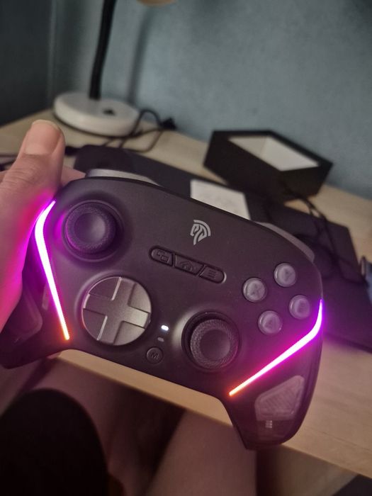 Геймпатд D10 Multiplatform Gaming Controller