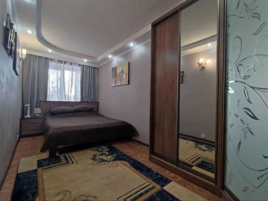 2к вул. Балакіна цегляний будинок, середній поверх І КОД 45106