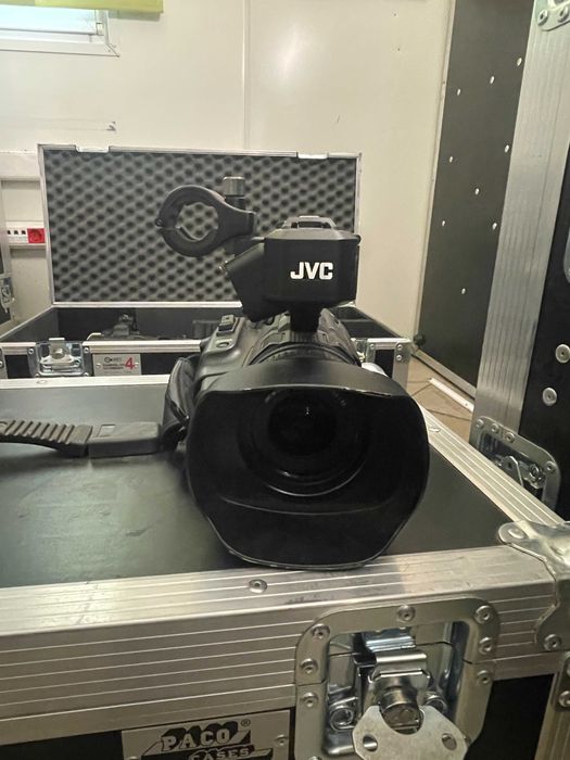Kamera cyfrowa JVC GY-HM200E
