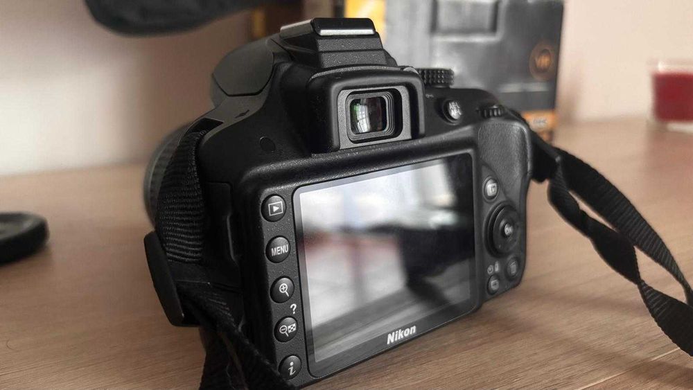Nikon D3300 + Objetiva 18-55mm VR + Tripé — Excelente Estado