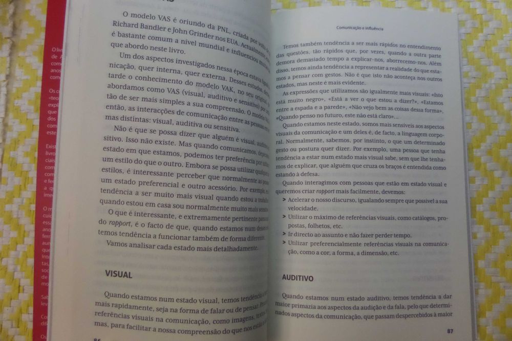 A ARTE DE VENDER
Para comerciais na era das redes sociais