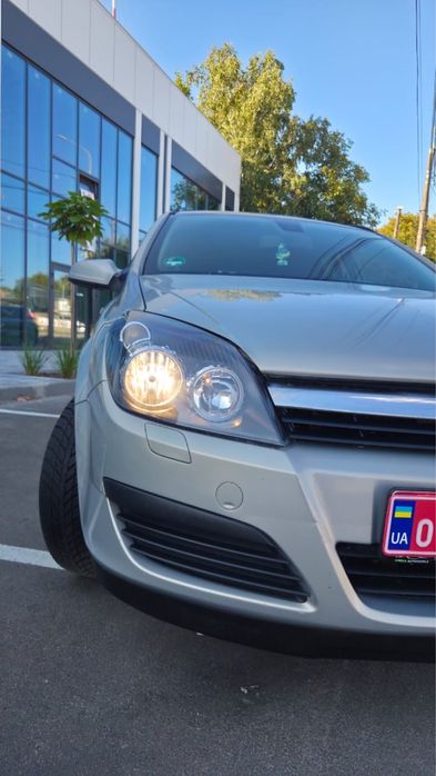 Автомобіль Opel Astra H