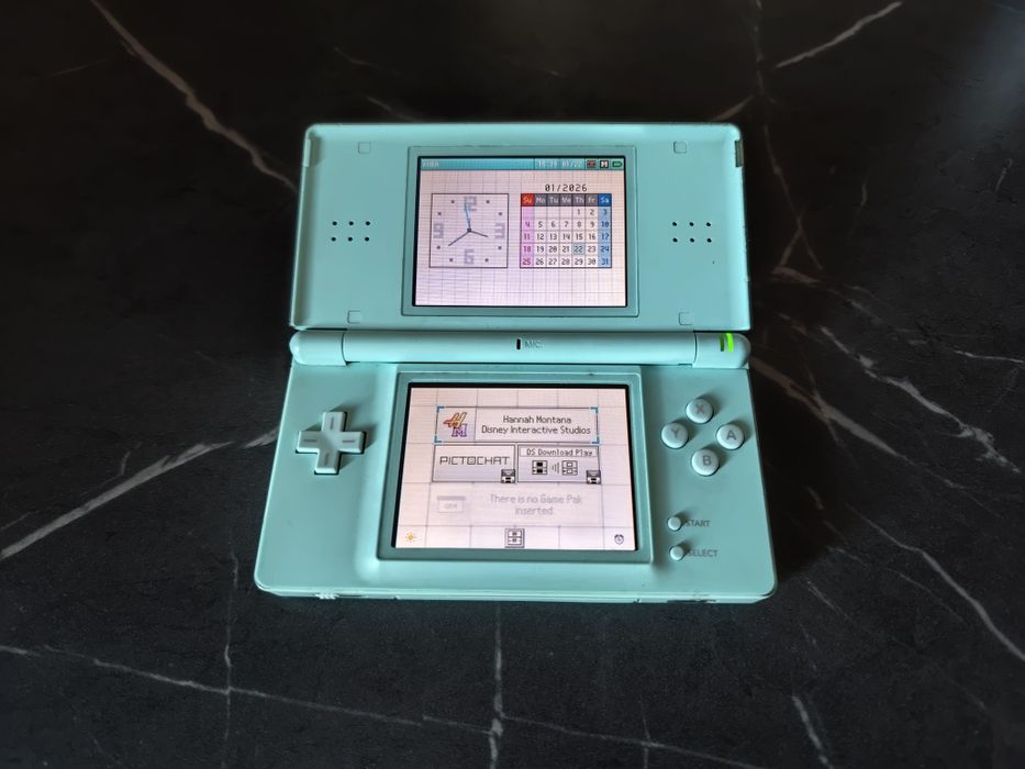 Nintendo DS Lite