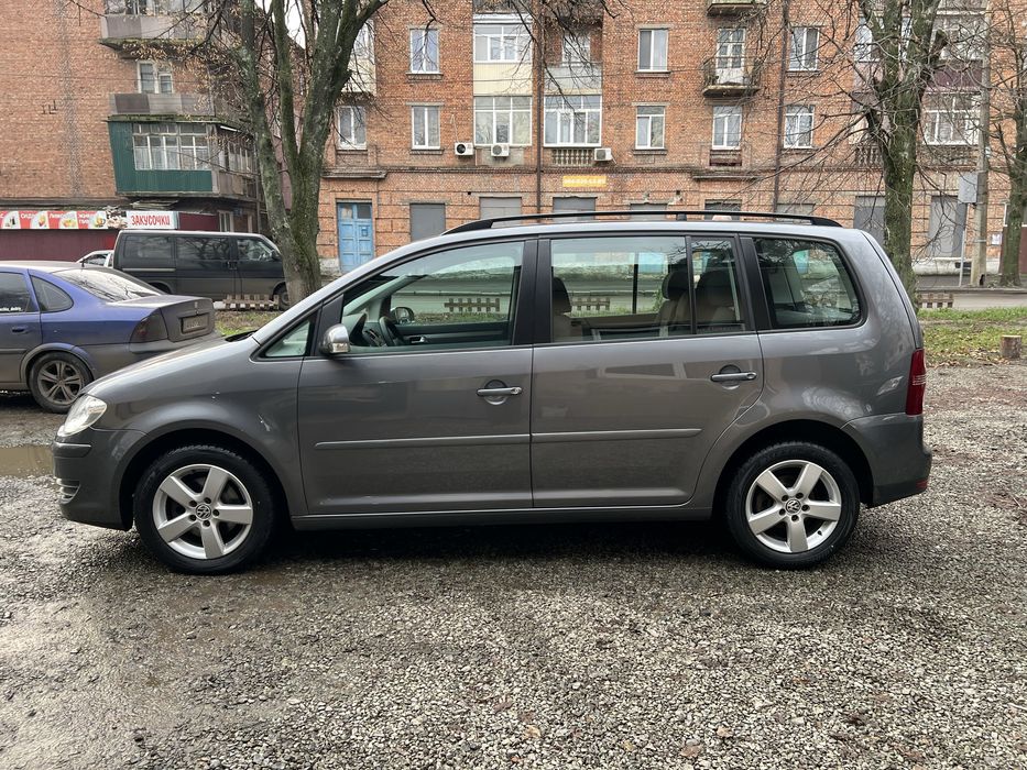 Продам Фольксваген Туран