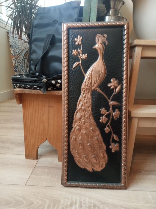 Moldura decorativa antiga em metal