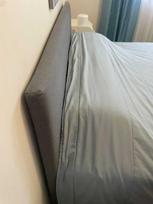 Cama com estrado e cabeceira 160x200cm