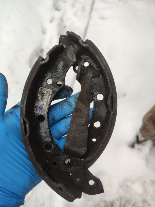 Тормозные барабаны с колодками Шкода Фабия