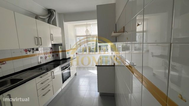 Apartamento T2 em Oeiras.