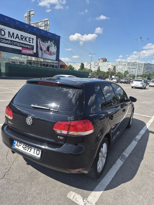 Volkswagen Golf 6  2011 года