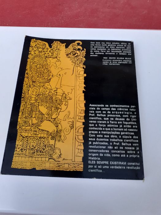 W Selhus, Goldsmith e N. Hildyard, Su Laurent, J. Wilson