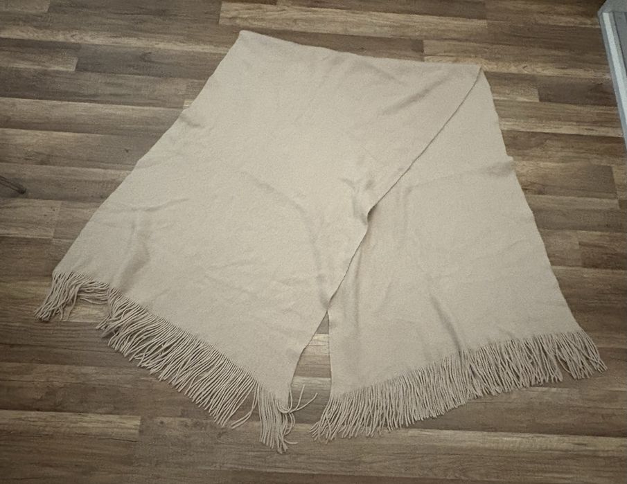 Szal  zimowy damski beżowy