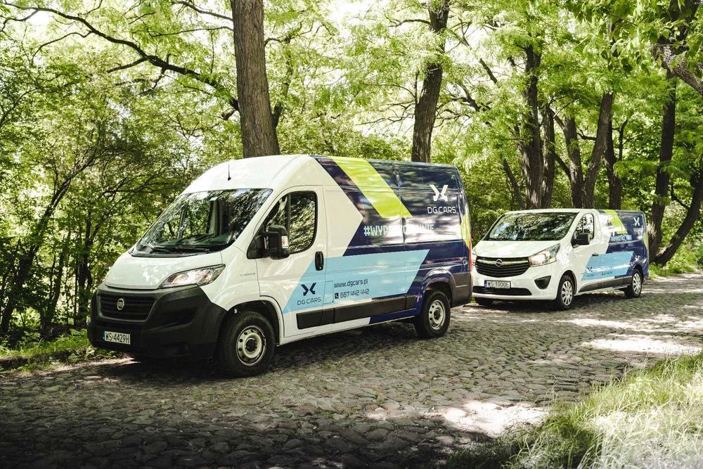 Wypożyczalnia samochodów dostawczych, wynajem busów - DG Cars
