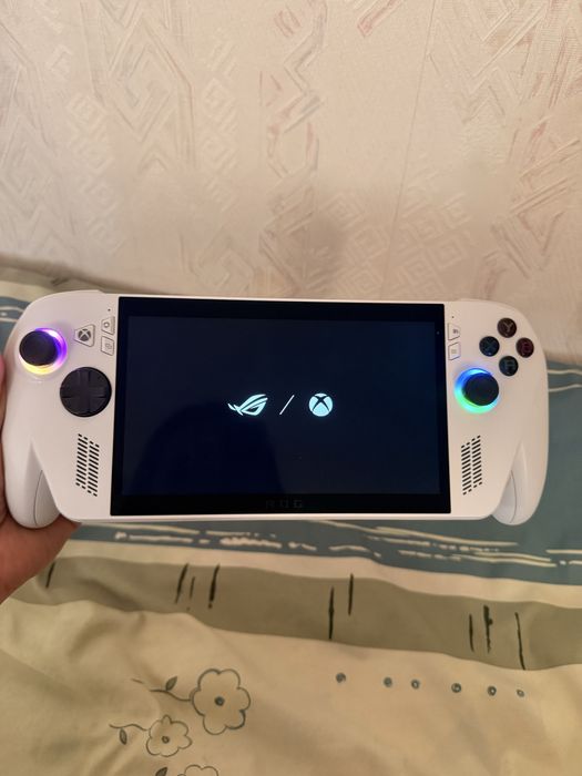 Konsola Asus rog ally xbox