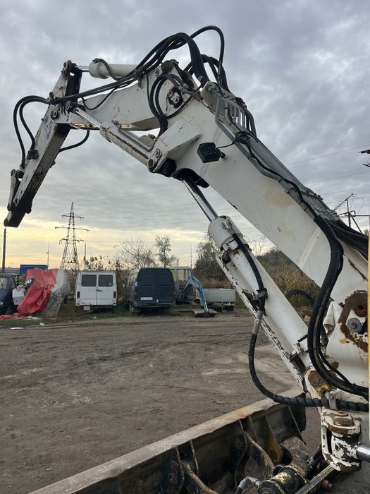 Эксаватор KOMATSU PW 75