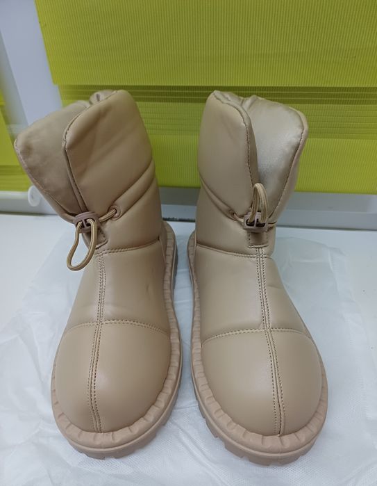 Дутики, угги беж