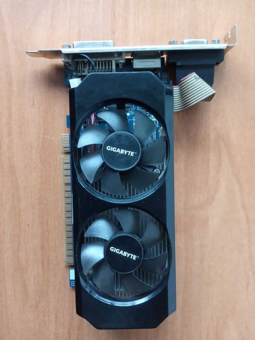 Видеокарта GIGABYTE GV-N4300C -1GL