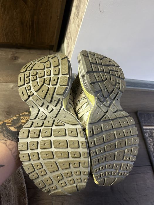 Кросівки хіт 2025