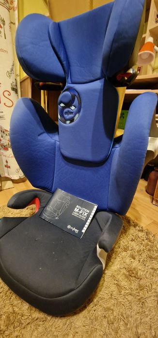 Автокресло-бустер для ребенка