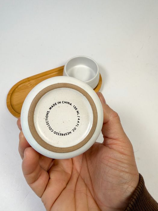 Conjunto de Serviço Nespresso em Cerâmica com Tabuleiro em Madeira