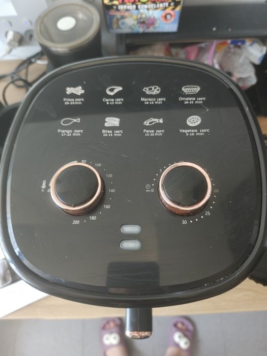 Fritadeira sem óleo eSmart 5L com manual