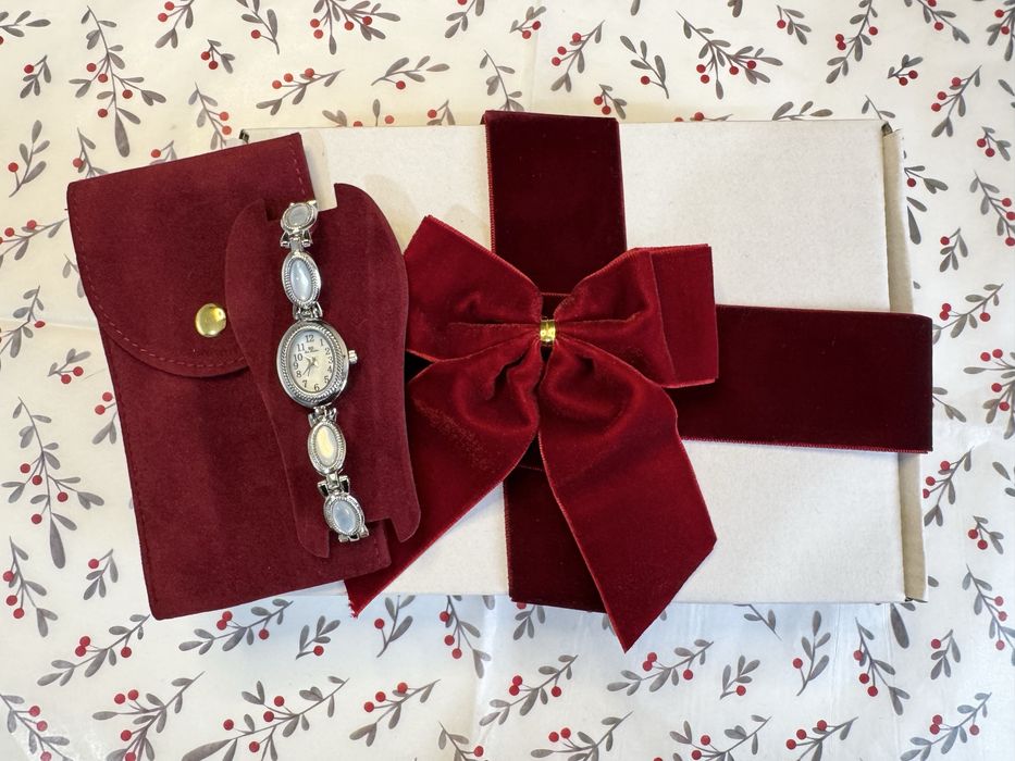 Stylowy zegarek damski, prezent