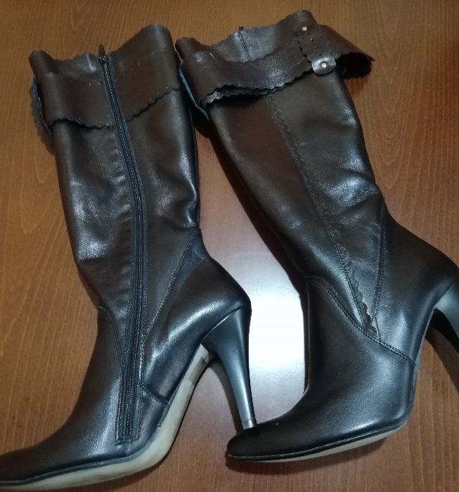 Czarne, skórzane, wysokie szpilki, rozmiar 38.