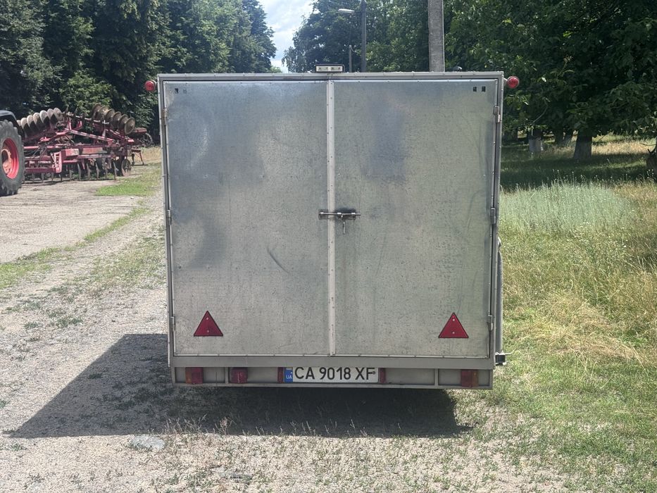 Причеп фургон легковий