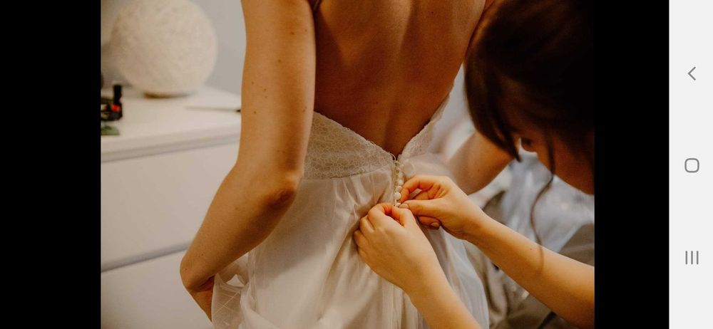 Suknia ślubna rustykalna klasyczna plisowana na cienkich ramiączkach