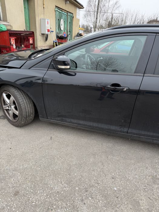 Drzwi Ford Focus mk3 FB przód lewe Focus III