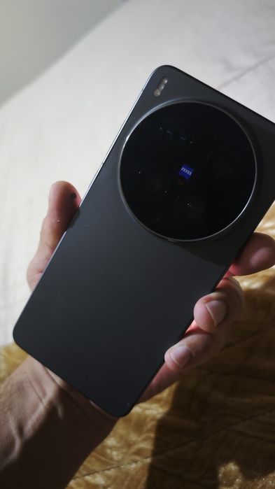 Vivo x 300 ultra com 12 gb RAM usado versão chinesa
