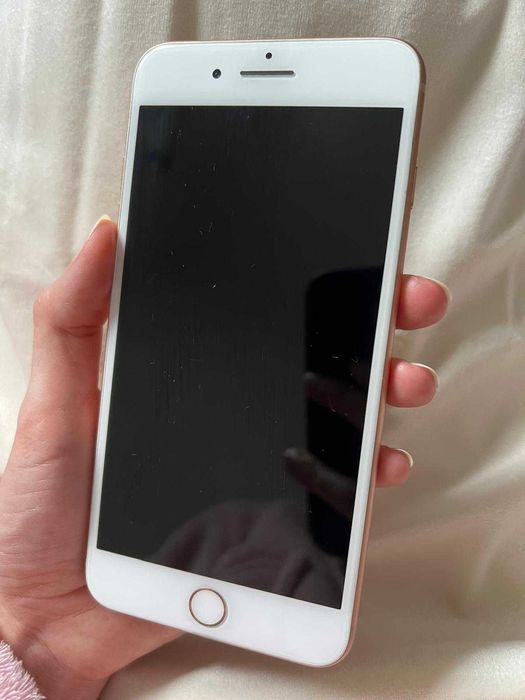 iPhone 8 Plus com capacidade de 256 gb