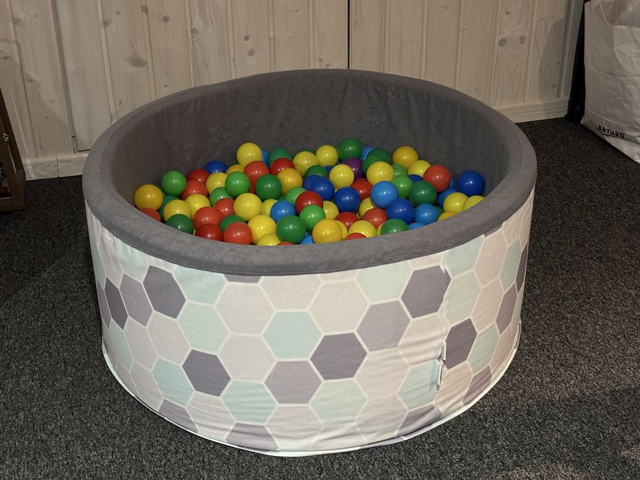 Suchy basen z kulkami Welox