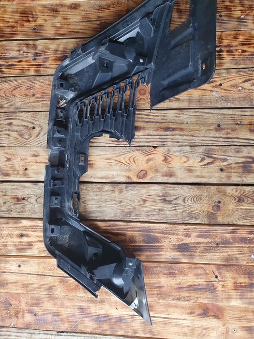 Передня решітка радіатора