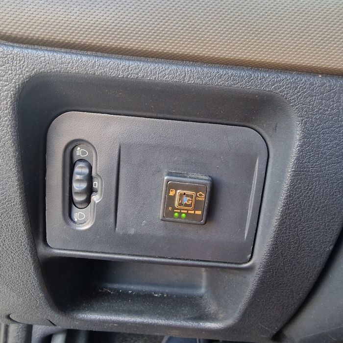 Renault Clio — fotografia 8