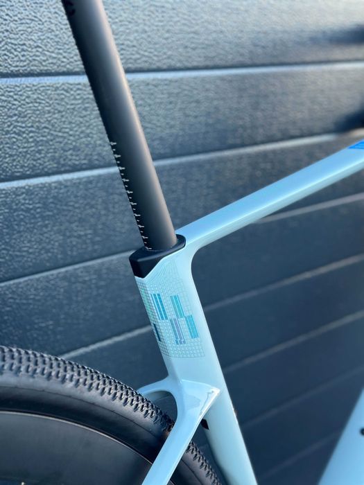 Rower gravelowy Orbea Terra M31e Koła ZIPP 303 XPLR