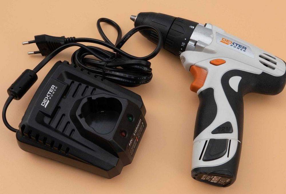 Wiartatko wkrętarka Dexter Power 5227.2A 12V stan idealny