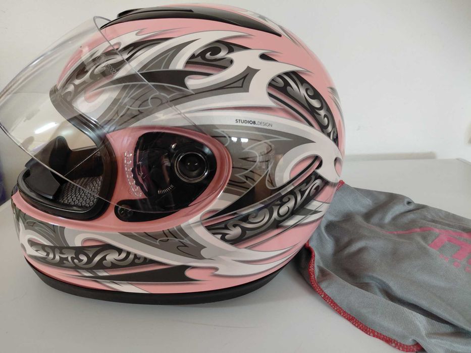 Capacete mulher semi novo