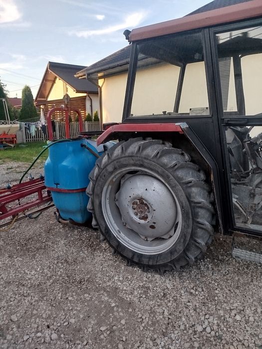 Massey Ferguson 235