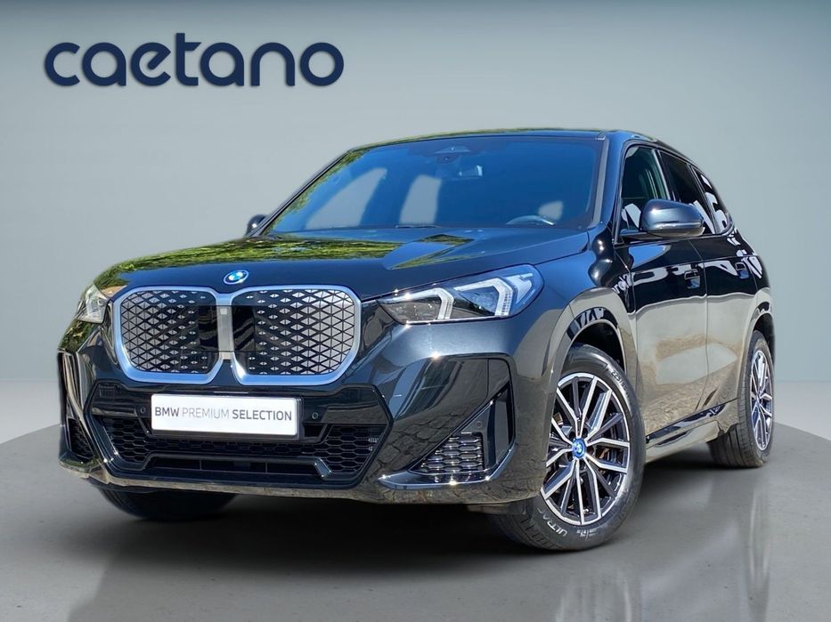 BMW iX1 eDrive20 Pack Desportivo M