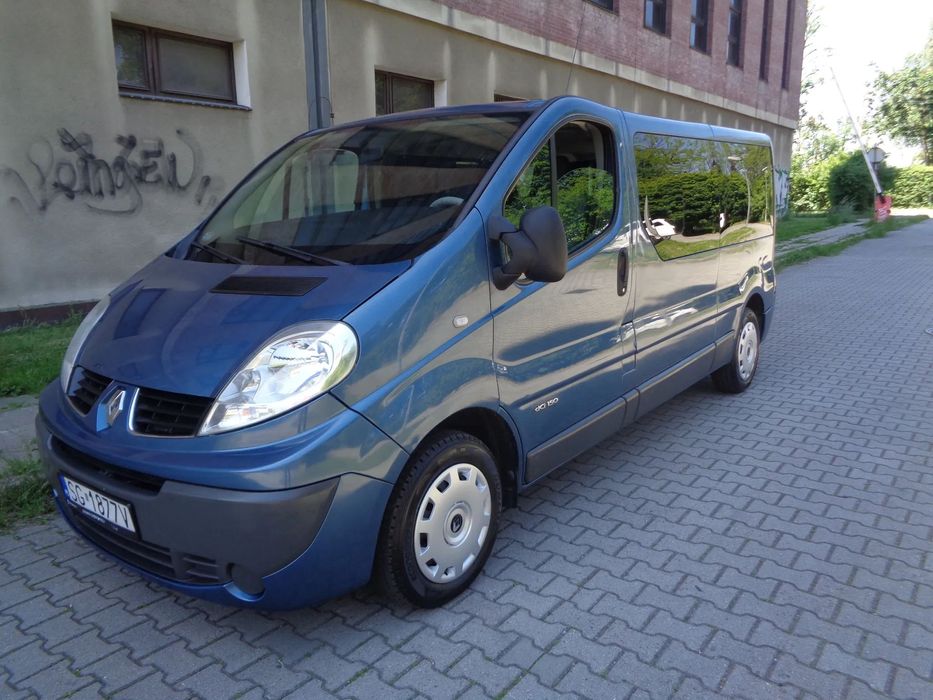 Renault Trafic 150 koni 9 osób długi