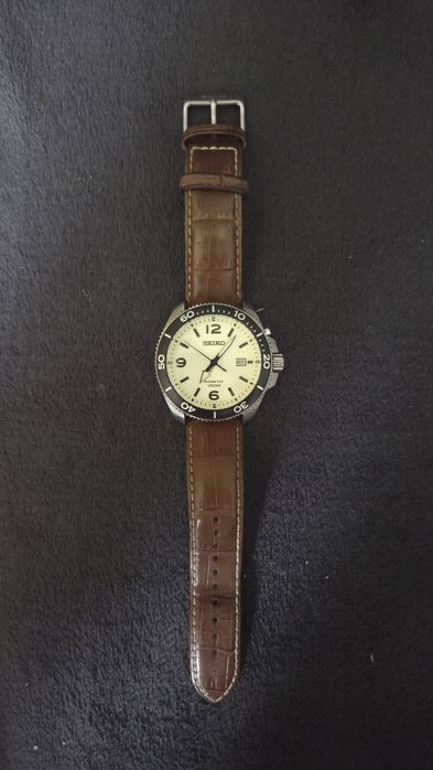 Zegarek Seiko Kinetic (5M82-0AY0) – Przeszklony dekiel, komplet z pudełkiem