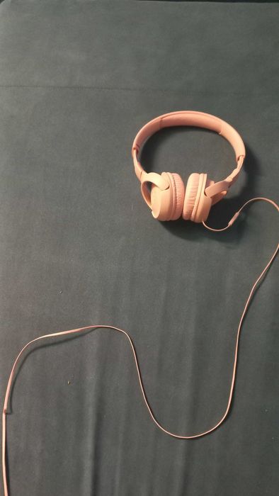 Słuchawki JBL przewodowe różowe