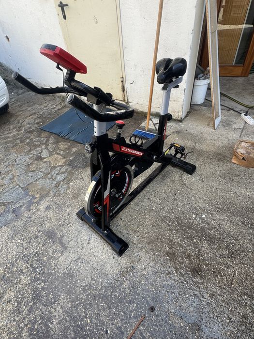 Bicicleta de ginasio
