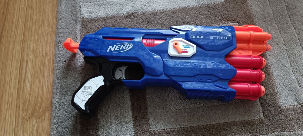 Nerf dual-strike