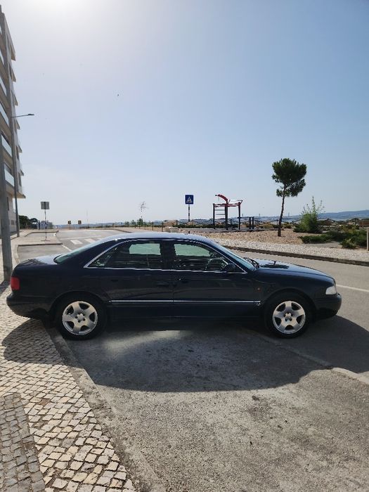 Audi A8 motor 2.8 V6 193cv só 127.000 km nacional um Único dono impecável de tudo Aceito retoma